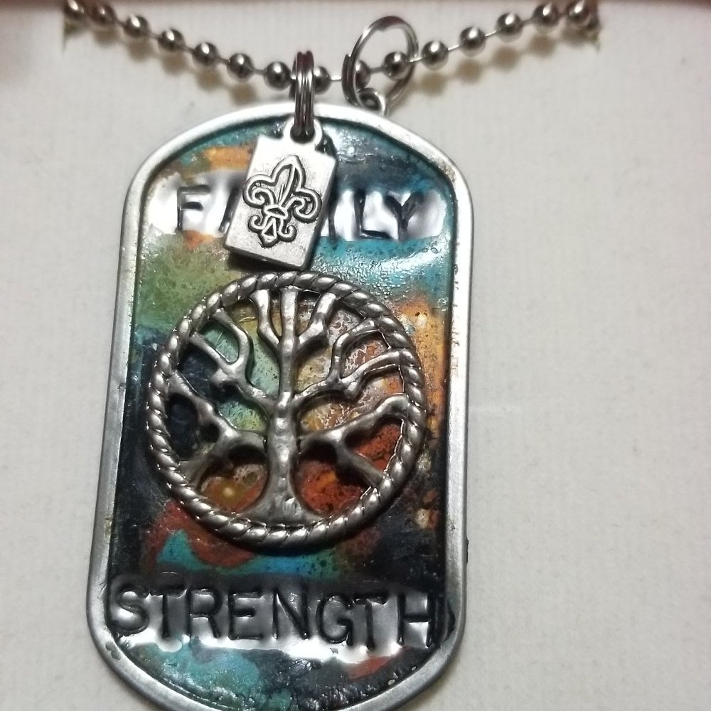Family/ Strength necklace